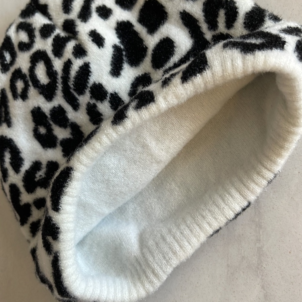 Revolve beanie - Picture 3 of 3